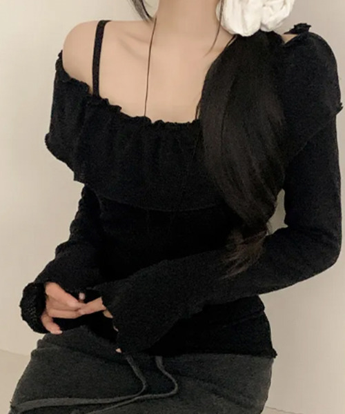 VIVID LADY(ビビッドレディー)の「フリル ボートネック トップス(Tシャツ/カットソー・レディース・ブラック/ピンク/アイボリー・FREE)」の2枚目の写真