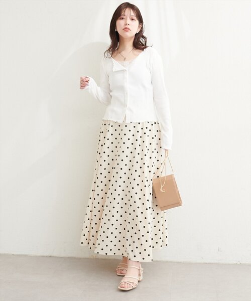 natural couture(ナチュラルクチュール)の「レースデザインカットソー(Tシャツ/カットソー・レディース・オフホワイト/サックスブルー/ピンク/ネイビー・FREE)」の6枚目の写真