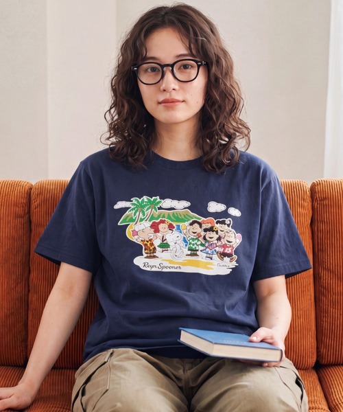 PEANUTS(ピーナッツ)の「【T18】【PEANUTS/ピーナッツ】PEANUTS IN HAWAII TEE(Tシャツ/カットソー・メンズ・ブルー/ホワイト・MEDIUM/LARGE/SMALL)」の2枚目の写真