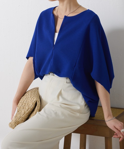 COLLAGE GALLARDAGALANTE（コラージュガリャルダガランテ）の「変形ドルマンシアーニット/WEB限定カラー展開（Tシャツ/カットソー・レディース・ネイビー/ブラック/ホワイト/ブルー・FREE）」の4枚目の写真