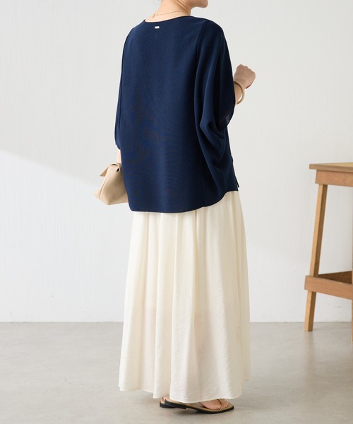 COLLAGE GALLARDAGALANTE（コラージュガリャルダガランテ）の「変形ドルマンシアーニット/WEB限定カラー展開（Tシャツ/カットソー・レディース・ネイビー/ブラック/ホワイト/ブルー・FREE）」の16枚目の写真