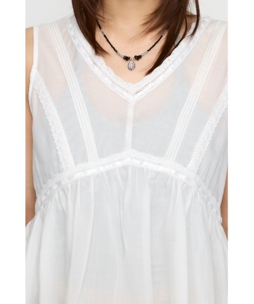 LAGUA GEM（ラグアジェム）の「SOFT LACE NOSLEEVE トップス（タンクトップ・レディース・ブラック/カーキ/ホワイト・FREE）」の8枚目の写真