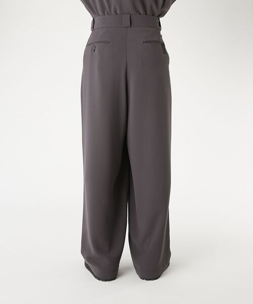 N.HOOLYWOOD COMPILE(N.ハリウッド コンパイル)の「PATCH POCKET WIDE TROUSERS(スラックス・メンズ・チャコール/ブラック・40/38/36)」の4枚目の写真