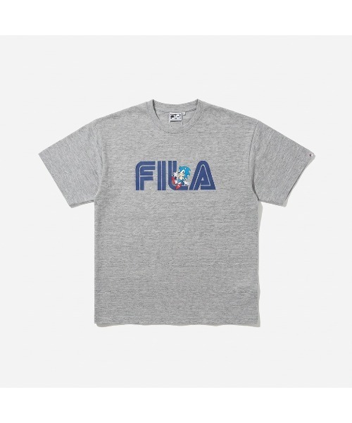 FILA(フィラ)の「S/S TEE / SEGA×FILAロゴプリントTシャツ(Tシャツ/カットソー・メンズ・グレー/ホワイト・M/S/XL/L)」の9枚目の写真