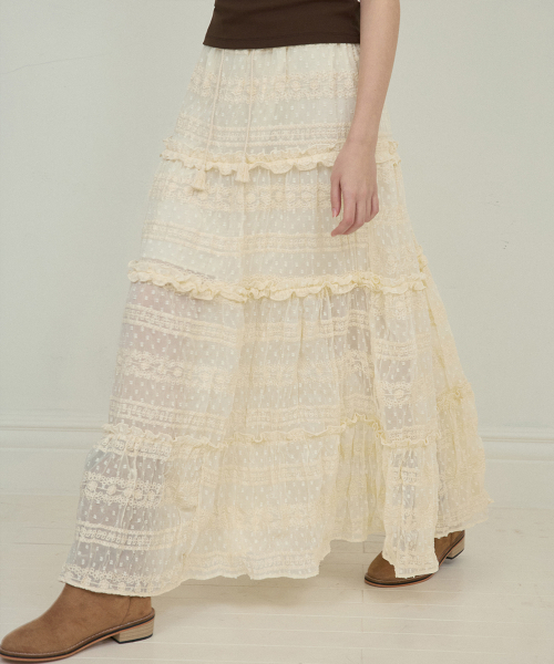 OURNOSTALGIA（アワー ノスタルジア）の「Lace shirring cancan skirt_Cream(O25-SK06)（スカート・レディース・Cream・FREE）」の2枚目の写真