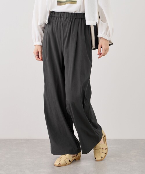 ROPE' PICNIC(ロペピクニック)の「レーヨンナイロンイージーワイドパンツ(その他パンツ・レディース・サックスブルー/オフホワイト/チャコールグレー/ネイビー・S/M/L)」の2枚目の写真