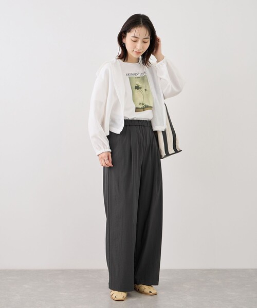 ROPE' PICNIC(ロペピクニック)の「レーヨンナイロンイージーワイドパンツ(その他パンツ・レディース・サックスブルー/オフホワイト/チャコールグレー/ネイビー・S/M/L)」の6枚目の写真