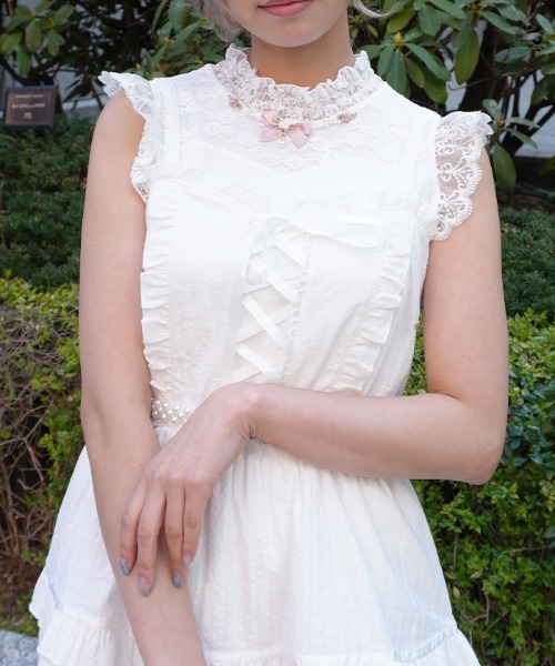 axes femme POETIQUE(アクシーズファムポエティック)の「ローズ×リボン装飾切替タンク(タンクトップ・レディース・ブラック/ホワイト/ピンク・MEDIUM)」の2枚目の写真