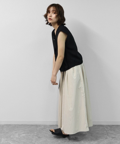 THE CELL.（ザセルドット）の「ナイロンワッシャー加工　プリーツタックスカート　NYLON WASHER PLEATED TUCK SKIRT（スカート・レディース・ベージュ/ブラック・FREE）」の12枚目の写真