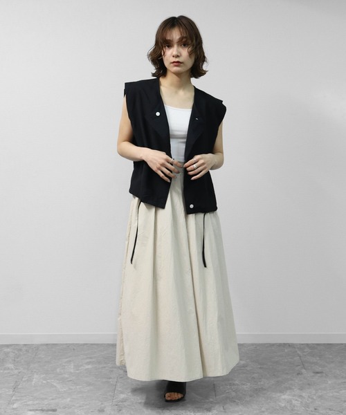 THE CELL.（ザセルドット）の「ナイロンワッシャー加工　プリーツタックスカート　NYLON WASHER PLEATED TUCK SKIRT（スカート・レディース・ベージュ/ブラック・FREE）」の14枚目の写真