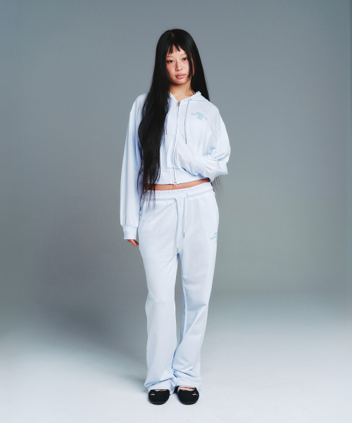 AMESWORLDWIDE(アメスワールドワイド)の「CLASSIC SLIM BOOT CUT SWEAT PANTS BLUE(スウェットパンツ・レディース・その他・SMALL/MEDIUM)」の9枚目の写真