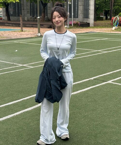 AMESWORLDWIDE(アメスワールドワイド)の「CLASSIC SLIM BOOT CUT SWEAT PANTS BLUE(スウェットパンツ・レディース・その他・SMALL/MEDIUM)」の8枚目の写真