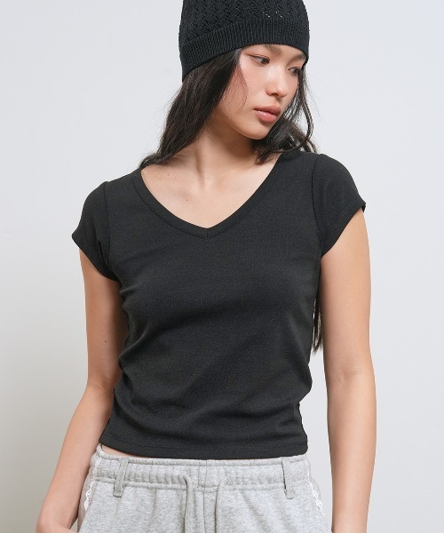 GENERAL IDEA(ジェネラルアイデア)の「【GENERAL IDEA】デイリー ショートスリーブ Vネック半袖Tシャツ / DAILY SHORT SLEEVE V-NECK T-SHIRT(Tシャツ/カットソー・レディース・ブラック/カーキ/パープル/ホワイト・S/M/L)」の12枚目の写真
