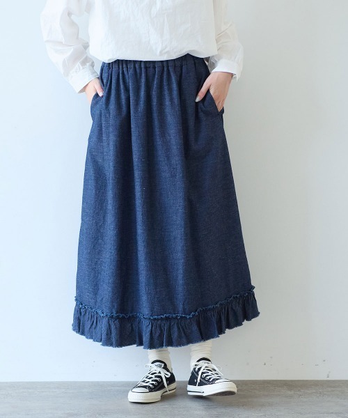 bulle de savon（ビュルデサボン）の「5oz INDIGO CHAMBRAY suso frill スカート（スカート・レディース・ネイビー/ホワイト/グレー・FREE）」の3枚目の写真