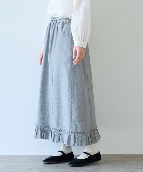 bulle de savon（ビュルデサボン）の「5oz INDIGO CHAMBRAY suso frill スカート（スカート・レディース・ネイビー/ホワイト/グレー・FREE）」の14枚目の写真