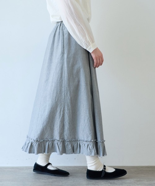 bulle de savon（ビュルデサボン）の「5oz INDIGO CHAMBRAY suso frill スカート（スカート・レディース・ネイビー/ホワイト/グレー・FREE）」の17枚目の写真