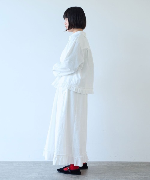 bulle de savon（ビュルデサボン）の「5oz INDIGO CHAMBRAY suso frill スカート（スカート・レディース・ネイビー/ホワイト/グレー・FREE）」の10枚目の写真