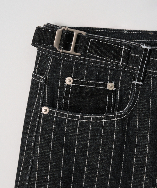 GARMENTS FAB（ガーメンツファブ）の「Pin Stripe Denim Pants (BLACK)（デニムパンツ・レディース・その他・MEDIUM/LARGE）」の6枚目の写真