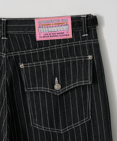 GARMENTS FAB（ガーメンツファブ）の「Pin Stripe Denim Pants (BLACK)（デニムパンツ・レディース・その他・MEDIUM/LARGE）」の5枚目の写真