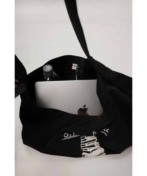 SHINYAKOZUKA(シンヤコヅカ)の「ORDINARY WANDERING BAG(ショルダーバッグ・メンズ・ブラック・ONE SIZE)」の8枚目の写真