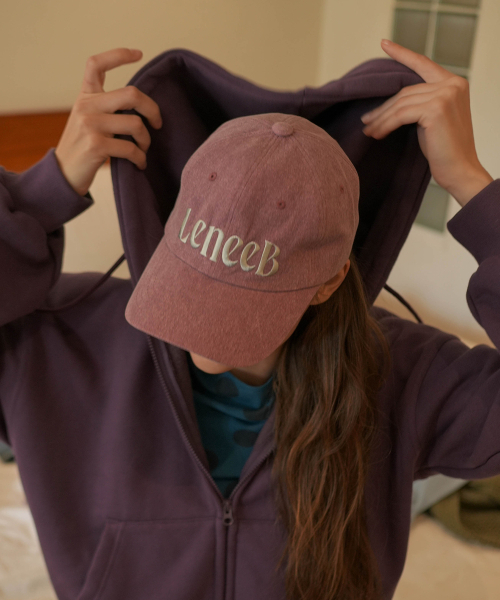 LENEE B(レニービー)の「レニビシグネチャーキャップヴィンテージピンク(キャップ・レディース・その他・FREE)」の2枚目の写真