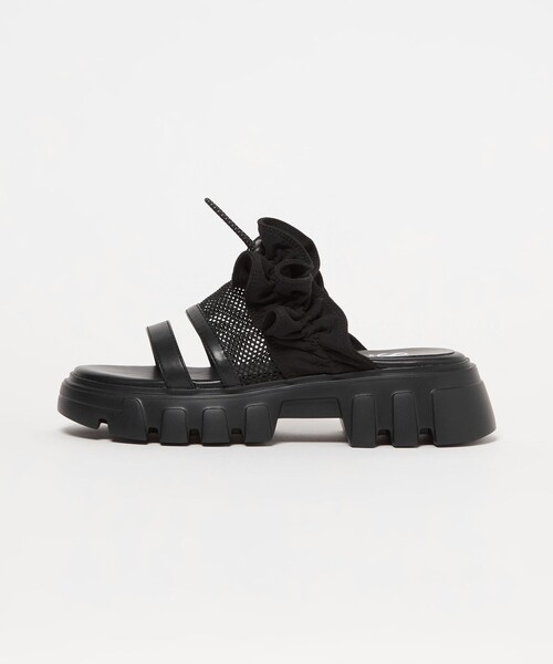 SY UNITED ARROWS(シーユナイテッドアローズ)の「<SY>フリルメッシュ サンダル50(サンダル・レディース・シルバー/ブラック/オリーブ・22.5cm/23.5cm/24.5cm)」の2枚目の写真