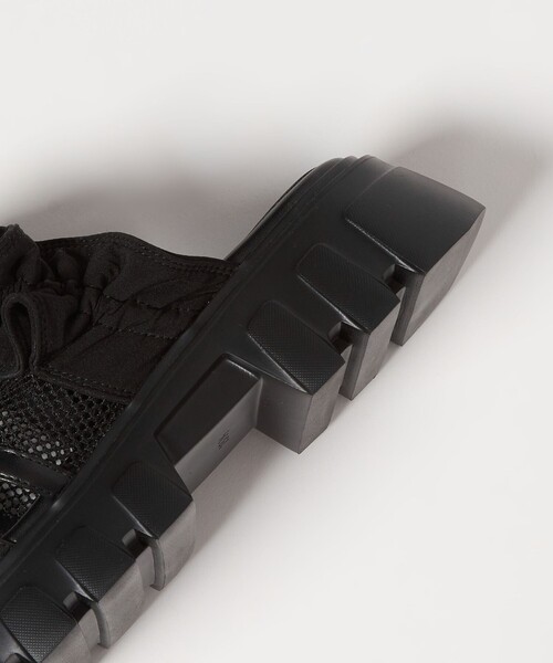 SY UNITED ARROWS(シーユナイテッドアローズ)の「<SY>フリルメッシュ サンダル50(サンダル・レディース・シルバー/ブラック/オリーブ・22.5cm/23.5cm/24.5cm)」の17枚目の写真
