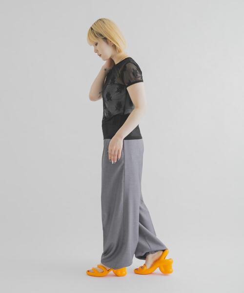 THE GOODLAND MARKET(ザグッドランドマーケット)の「cwtch EASY SLACKS(その他パンツ・レディース・ダークグレー/イエロー/ライトグレー・1/2)」の6枚目の写真