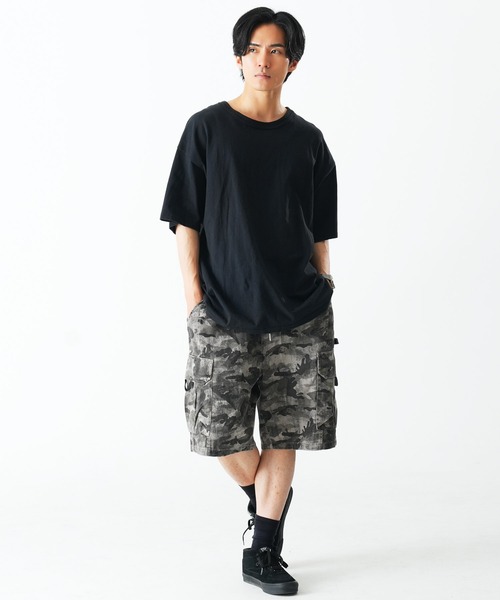 Beno(ビーノ)の「迷彩 カモ柄 ワイドカーゴショートパンツ / カモフラ ミリタリー ハーフパンツ メンズ Camo Wide Cargo Shorts(その他パンツ・メンズ・ベージュ/グレー/ブラック・MEDIUM/X-LARGE/LARGE)」の11枚目の写真