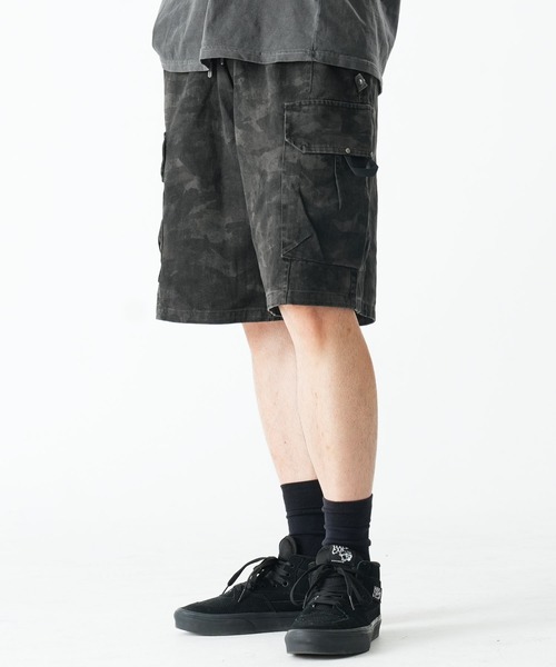 Beno(ビーノ)の「迷彩 カモ柄 ワイドカーゴショートパンツ / カモフラ ミリタリー ハーフパンツ メンズ Camo Wide Cargo Shorts(その他パンツ・メンズ・ベージュ/グレー/ブラック・MEDIUM/X-LARGE/LARGE)」の6枚目の写真