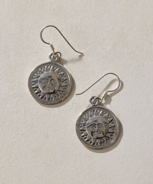 ear PAPILLONNER(イアパピヨネ)の「《スターリングシルバー使用》ダブルフェイスピアス(ピアス(両耳用)・レディース・シルバー系その他4・FREE)」の4枚目の写真