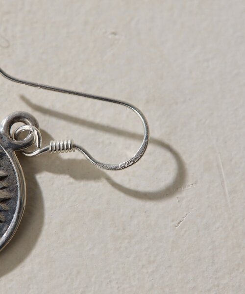 ear PAPILLONNER(イアパピヨネ)の「《スターリングシルバー使用》ダブルフェイスピアス(ピアス(両耳用)・レディース・シルバー系その他4・FREE)」の5枚目の写真