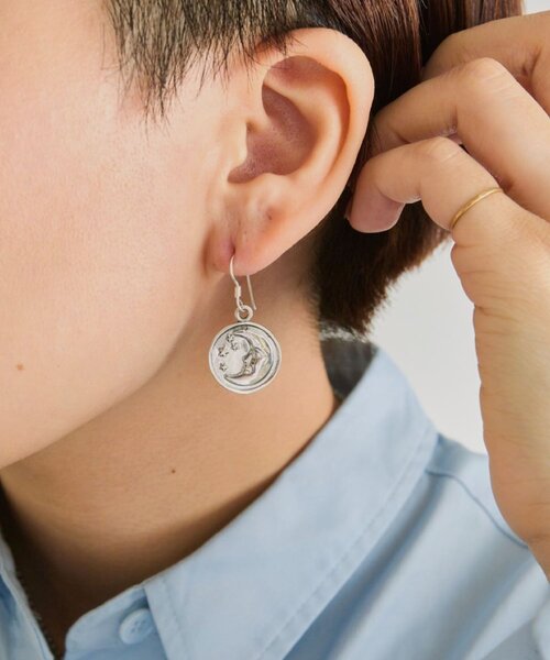 ear PAPILLONNER(イアパピヨネ)の「《スターリングシルバー使用》ダブルフェイスピアス(ピアス(両耳用)・レディース・シルバー系その他4・FREE)」の6枚目の写真