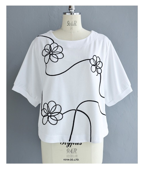 cawaii(カワイイ)の「繋がる花刺繍のカットソートップス(Tシャツ/カットソー・レディース・ホワイト・FREE)」の14枚目の写真