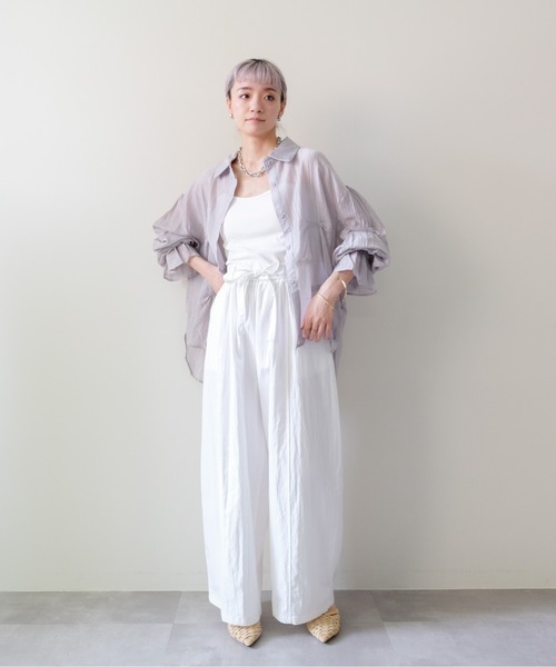 DOLLUPOOPS(ドールアップウップス)の「Gather Design Sheer Blouse(ギャザーデザインシアーブラウス)(シャツ/ブラウス・レディース・グレー/オフホワイト/ブラック/ライトピンク・FREE)」の6枚目の写真