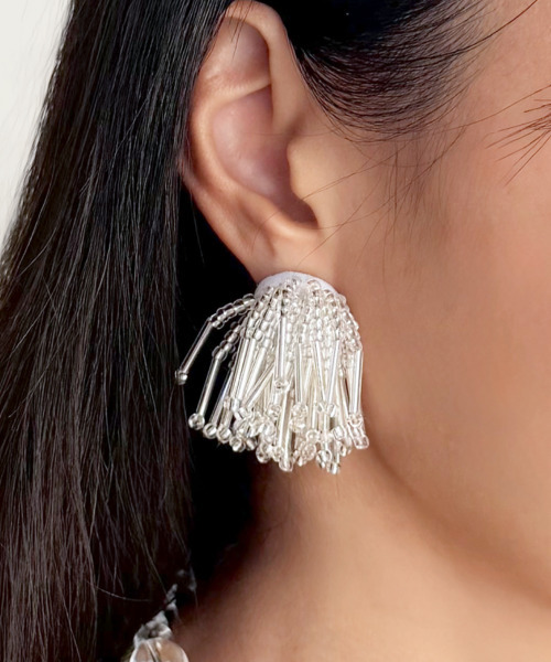 A BIT MOR（アビットモア）の「waterfall stud（ピアス（両耳用）・レディース・その他・FREE）」の3枚目の写真