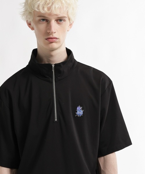 HARE（ハレ）の「【接触冷感】フラワーHAREパッチハーフジップカット(HARE)（Tシャツ/カットソー・メンズ・ホワイト/ブルー/ブラック・FREE）」の4枚目の写真