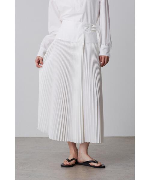 YLEVE(イレーヴ)の「YLEVE / BOURRIENNE T/C TWILL SKIRT(スカート・レディース・ホワイト/ネイビー・1/0/2)」の4枚目の写真