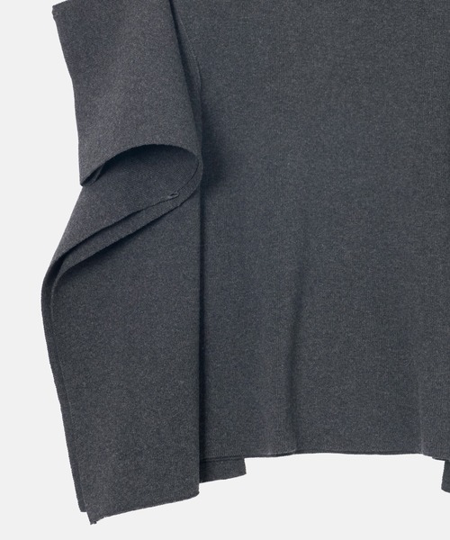 LE CIEL BLEU(ルシェルブルー)の「コールドショルダーニットトップ / Cold Shoulder Knit Top(ニット/セーター・レディース・ホワイト/ブラック/チャコールグレー・36)」の22枚目の写真