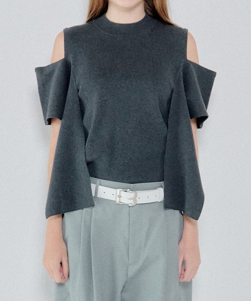 LE CIEL BLEU(ルシェルブルー)の「コールドショルダーニットトップ / Cold Shoulder Knit Top(ニット/セーター・レディース・ホワイト/ブラック/チャコールグレー・36)」の18枚目の写真