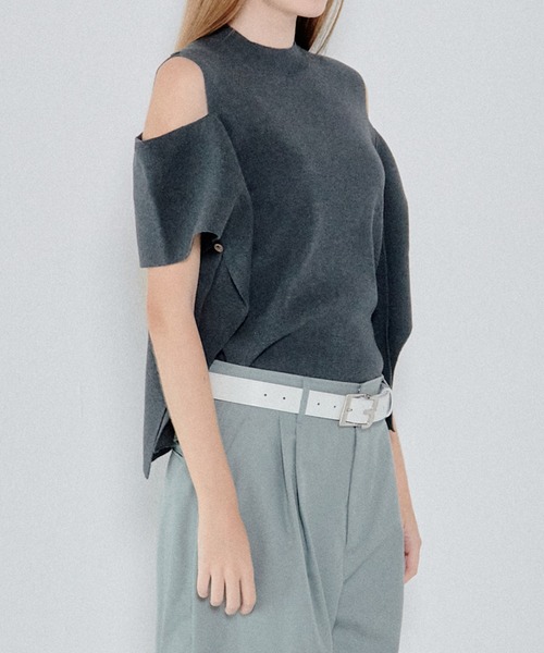 LE CIEL BLEU(ルシェルブルー)の「コールドショルダーニットトップ / Cold Shoulder Knit Top(ニット/セーター・レディース・ホワイト/ブラック/チャコールグレー・36)」の17枚目の写真