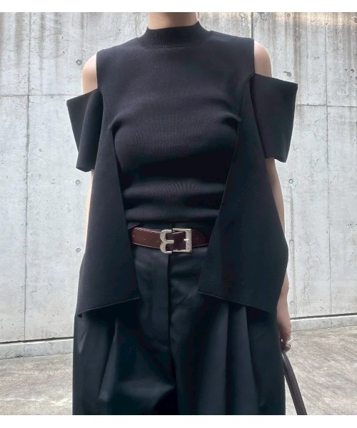 LE CIEL BLEU(ルシェルブルー)の「コールドショルダーニットトップ / Cold Shoulder Knit Top(ニット/セーター・レディース・ホワイト/ブラック/チャコールグレー・36)」の8枚目の写真