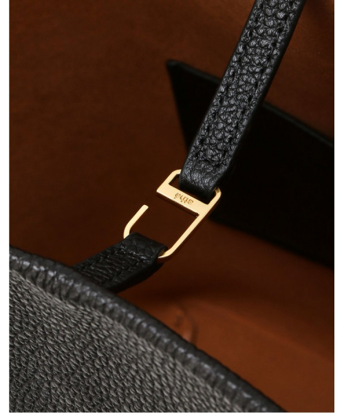 athe（アテ）の「[PANIER] ブラックレザーパニエバケットバッグ L AABA6F200BK（ショルダーバッグ・レディース・ブラック・FREE）」の3枚目の写真