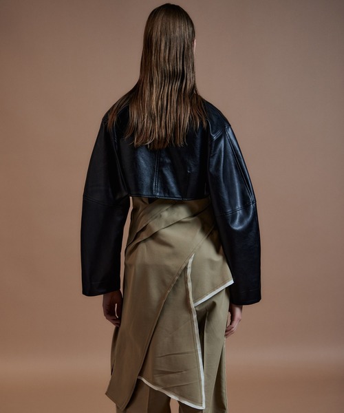 MAISON SPECIAL(メゾンスペシャル)の「Draped Chino Bustier/ドレープドチノビスチェ(その他トップス・レディース・ブラック/ベージュ・FREE)」の14枚目の写真