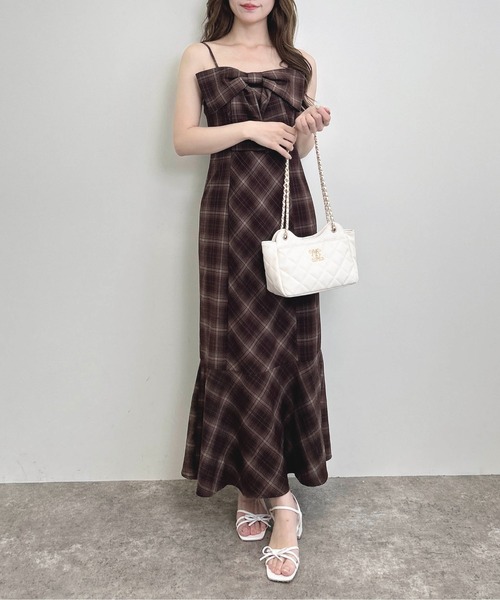 INGNI(イング)の「チェック柄リボンマーメイドキャミワンピース(ワンピース・レディース・ブラウン系その他2/ブラック系・M)」の11枚目の写真