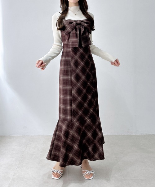 INGNI(イング)の「チェック柄リボンマーメイドキャミワンピース(ワンピース・レディース・ブラウン系その他2/ブラック系・M)」の22枚目の写真