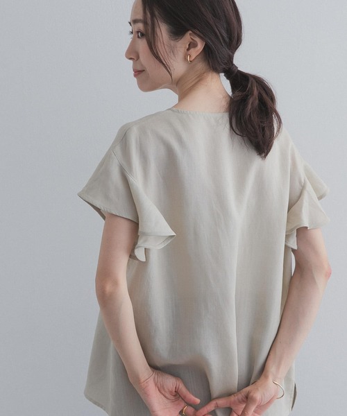 URBAN RESEARCH DOORS(アーバンリサーチドアーズ)の「バックフリルスリーブブラウス(シャツ/ブラウス・レディース・ブラウン/ネイビー/ベージュ系その他・FREE)」の21枚目の写真