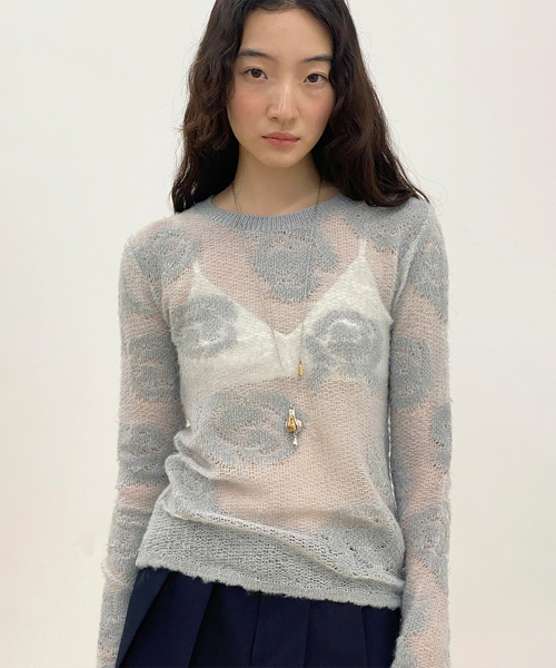 SINOON(シヌーン)の「Rose Artwork Long Sleeve Knit (Grey)(Tシャツ/カットソー・レディース・グレー・FREE)」の2枚目の写真