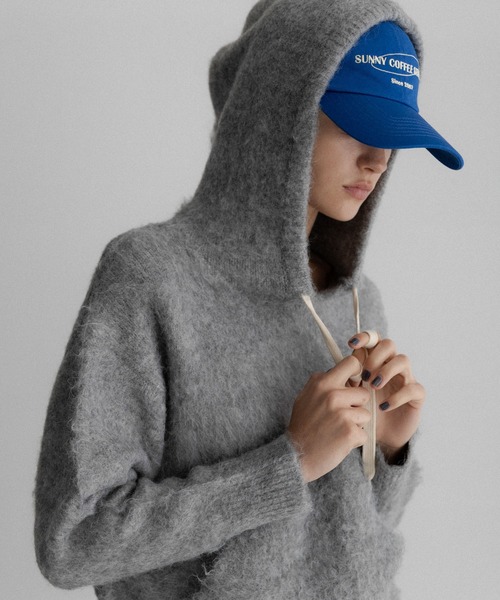 URBAN RESEARCH Sonny Label(アーバンリサーチサニーレーベル)の「フーディシャギーニットプルオーバー(ニット/セーター・レディース・ブラウン/ネイビー/グレー・FREE)」の1枚目の写真