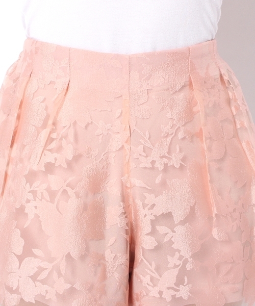 Chico（チコ）の「花柄オーガンジーショートパンツ（その他パンツ・レディース・オフホワイト/ブルー/ピンクベージュ・FREE）」の14枚目の写真
